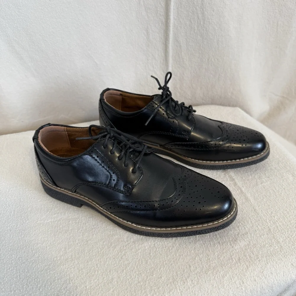 Deer Stags Joel Black Wing Tips‎ 6M Comfort